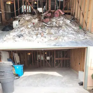 garage junk removal webp